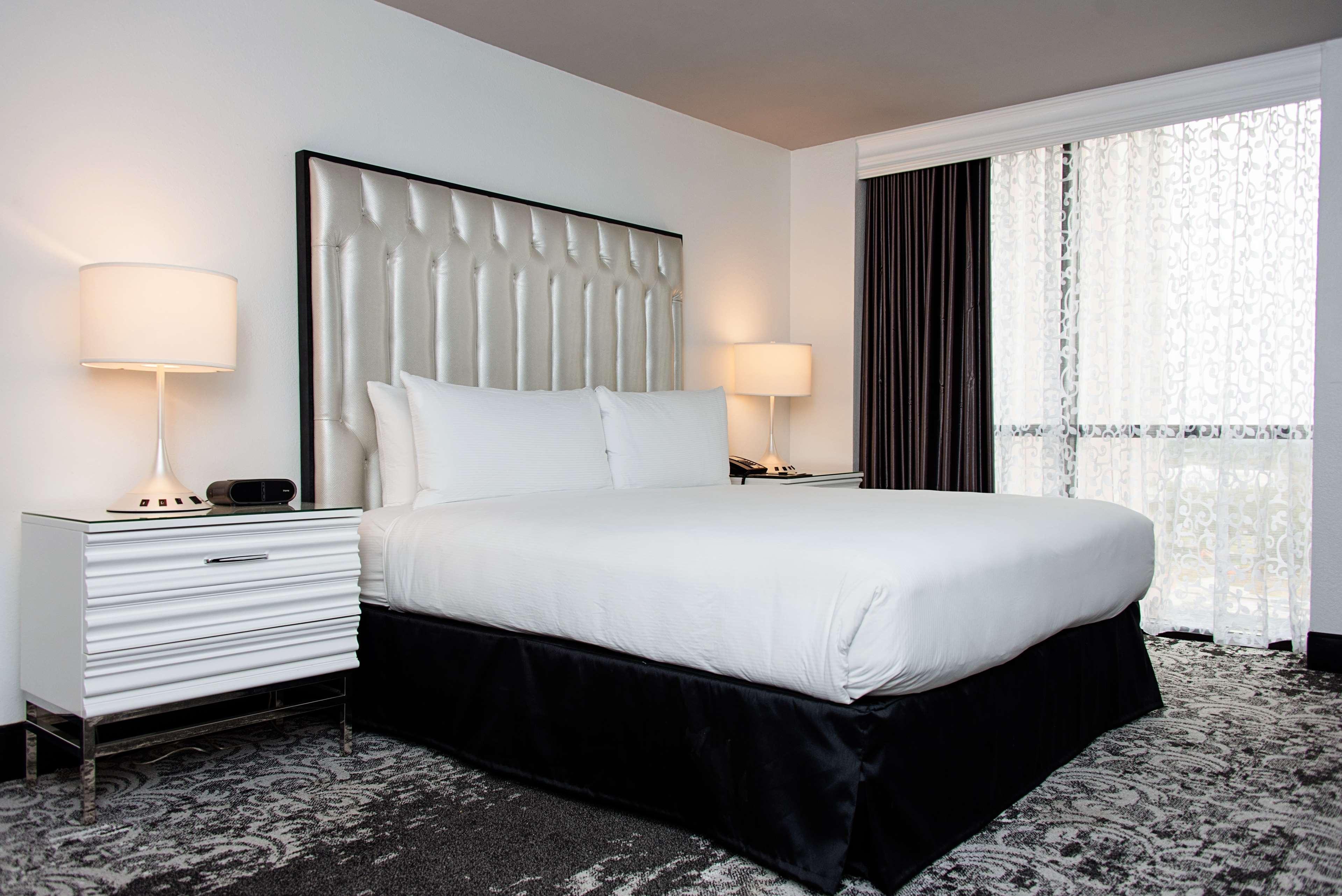 Doubletree By Hilton Hotel Tallahassee Esterno foto