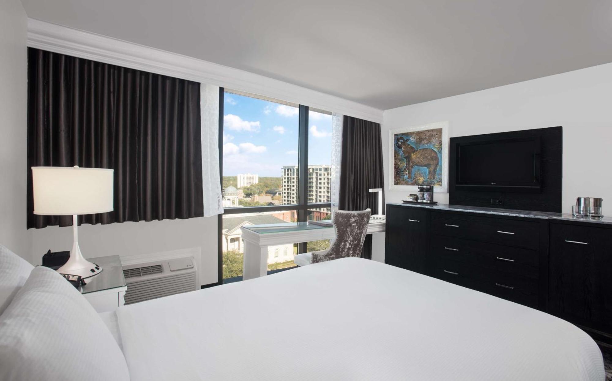 Doubletree By Hilton Hotel Tallahassee Esterno foto