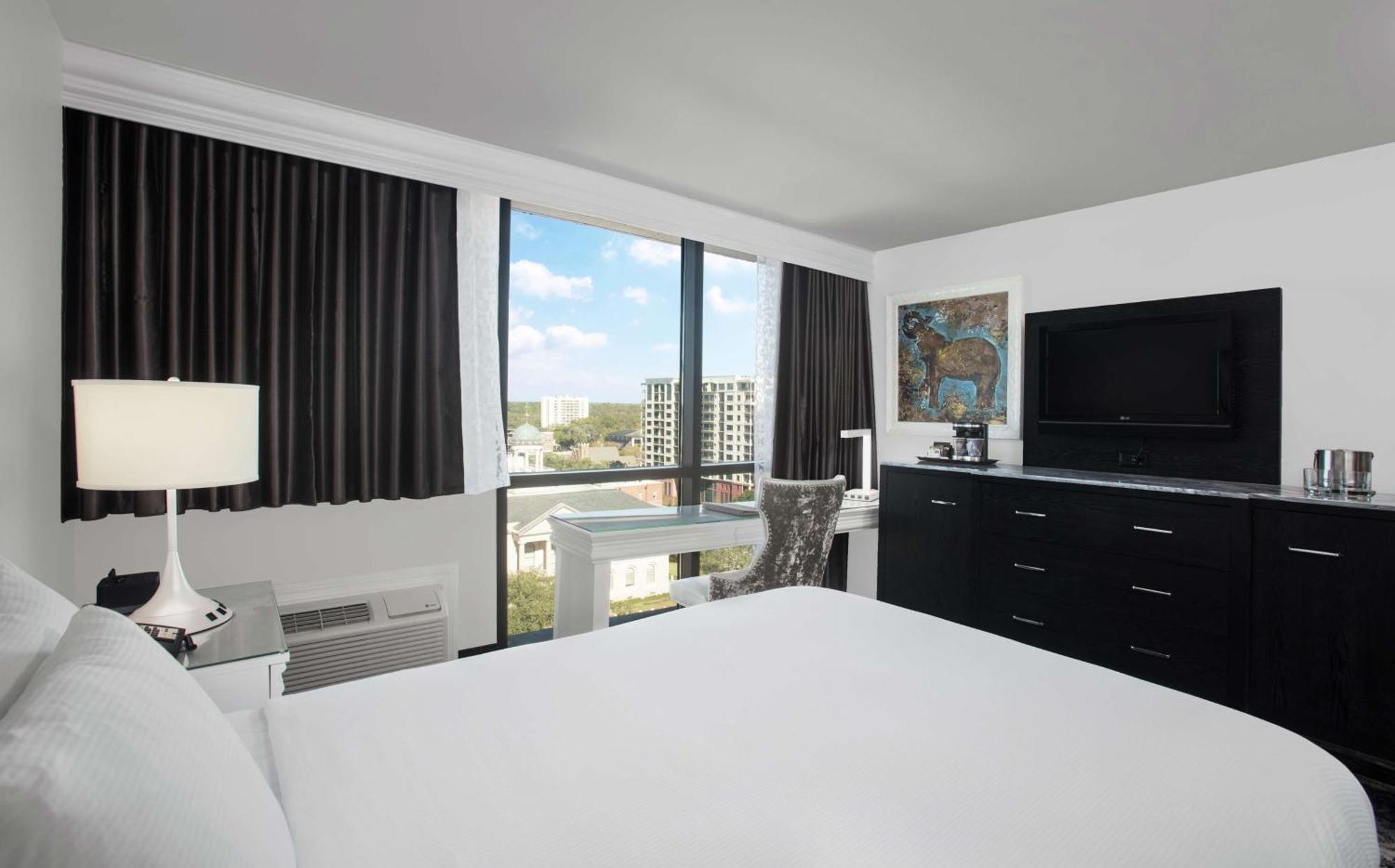 Doubletree By Hilton Hotel Tallahassee Esterno foto